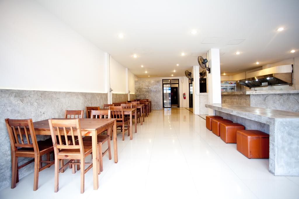 Chill Patong Hotel Buitenkant foto