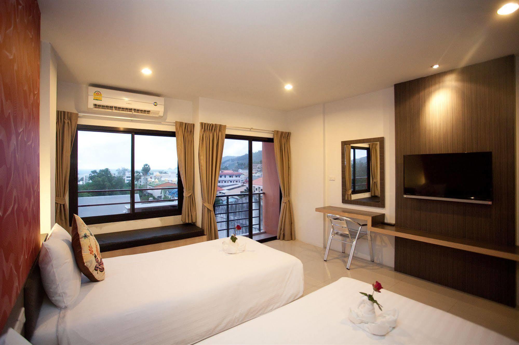 Chill Patong Hotel Buitenkant foto